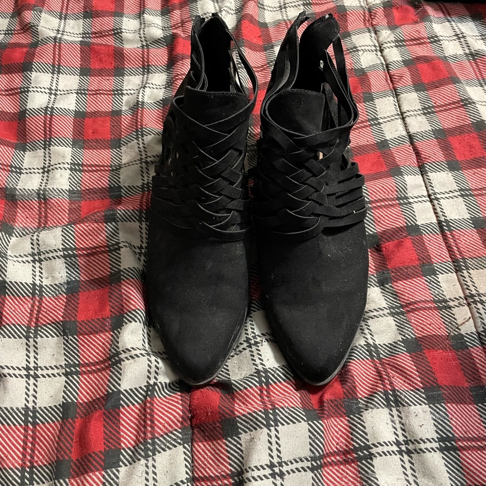 Womens shoes